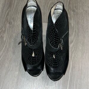 Michael Kors size 11 leather booties with buckle